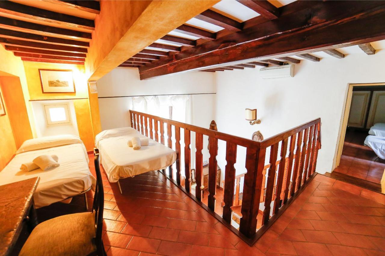 Traditional Apt Close To The Duomo - Private Yard! Florence Buitenkant foto